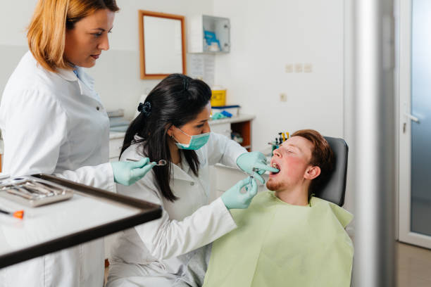 Best Emergency Treatment for Dental Infections or Abscesses in Redington Beach, FL